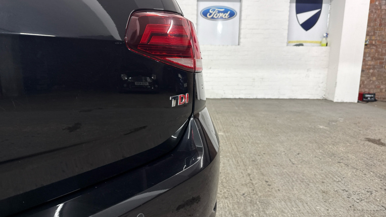 Volkswagen Golf 1.6 TDI SE 5dr DSG [Nav] Diesel Estate